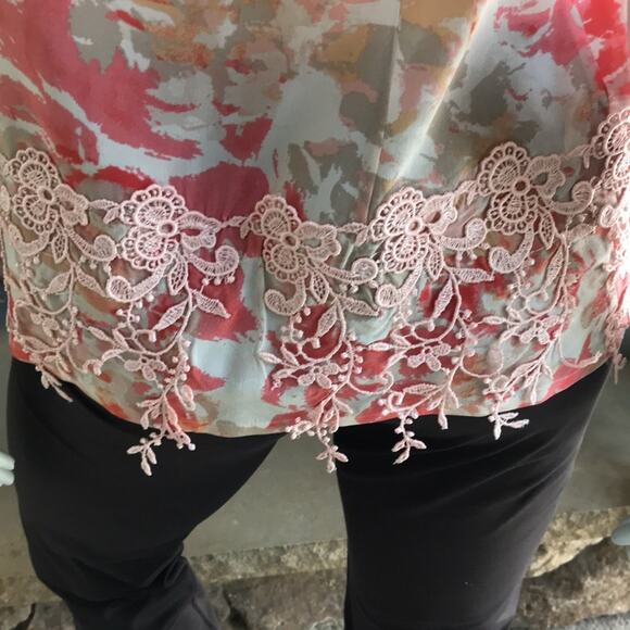 Halogen Floral Silk Applique Cream Pink Tank Women's Size Medium - Picture 4 of 10